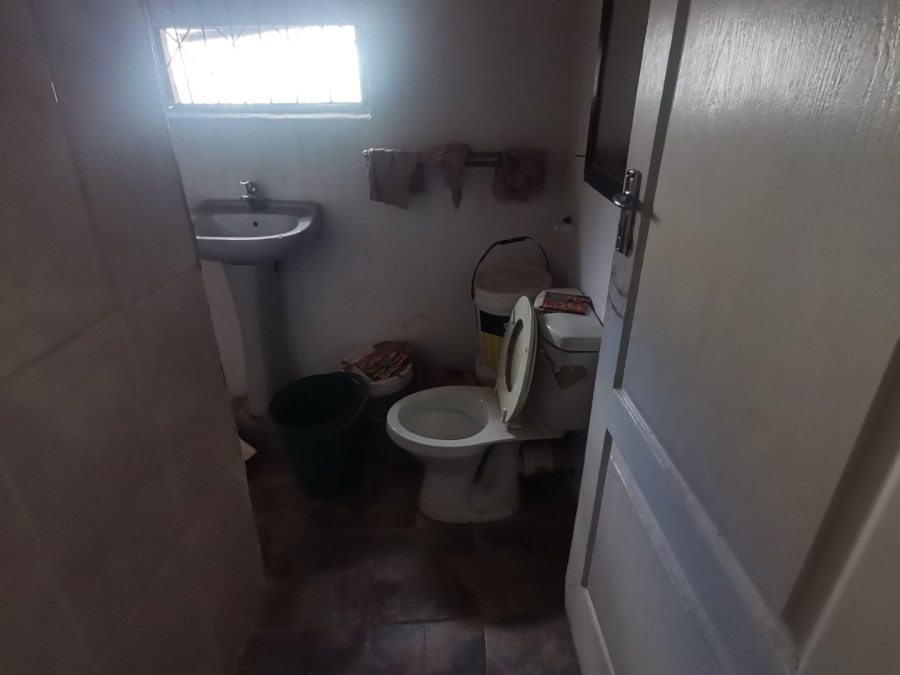  Bedroom Property for Sale in Kwa Nobuhle Eastern Cape